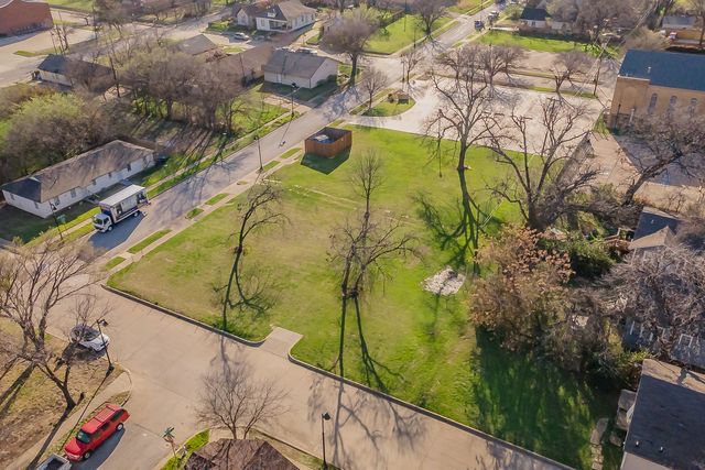 1054 Bransford Street, Fort Worth, TX 76104