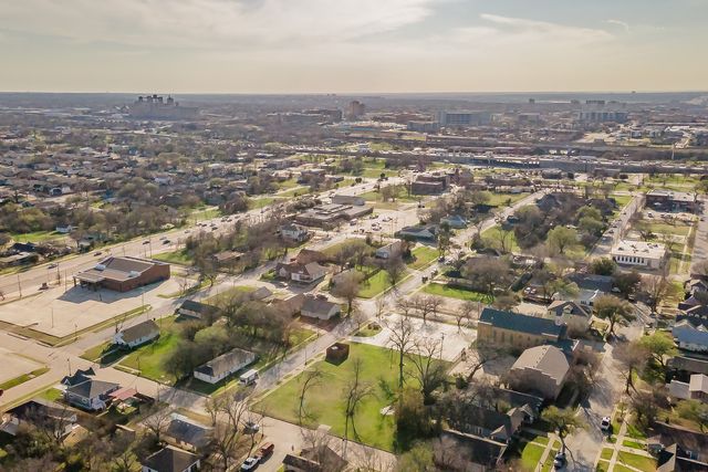 1054 Bransford Street, Fort Worth, TX 76104