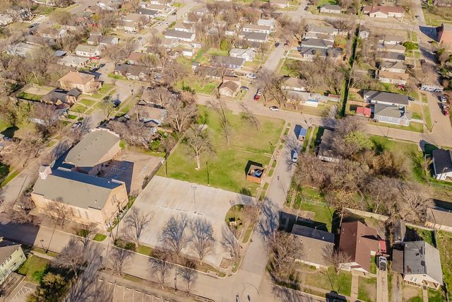1054 Bransford Street, Fort Worth, TX 76104