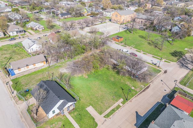 1054 Bransford Street, Fort Worth, TX 76104