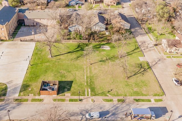 1054 Bransford Street, Fort Worth, TX 76104