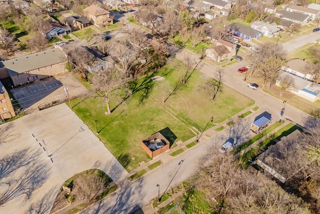 1054 Bransford Street, Fort Worth, TX 76104