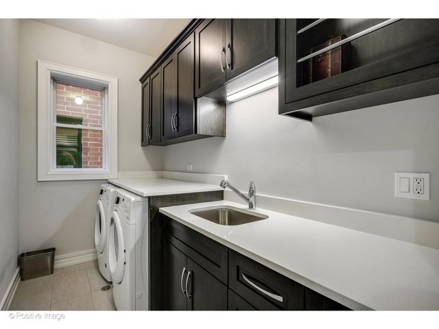 2042 N BURLING Street PH, Chicago, IL 60614