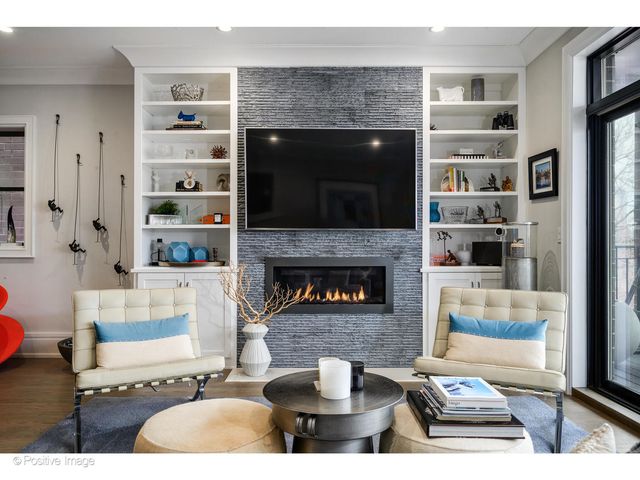 2042 N BURLING Street PH, Chicago, IL 60614