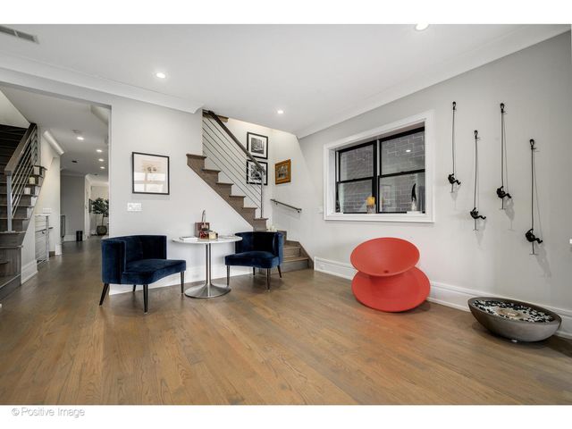 2042 N BURLING Street PH, Chicago, IL 60614