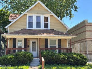 527 White Street, Toledo, OH 43605