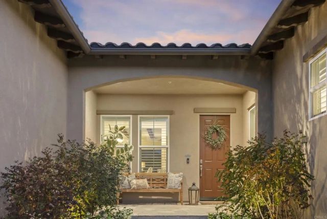 1232 Stockton Place, Escondido, CA 92026