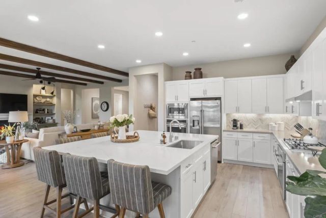 1232 Stockton Place, Escondido, CA 92026