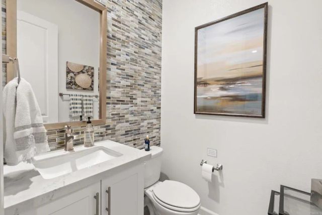 1232 Stockton Place, Escondido, CA 92026