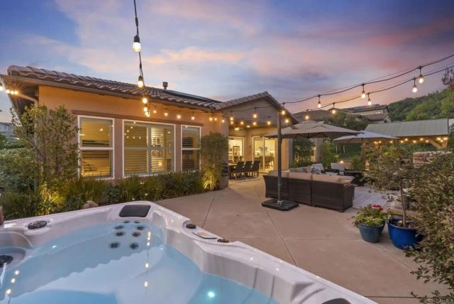 1232 Stockton Place, Escondido, CA 92026
