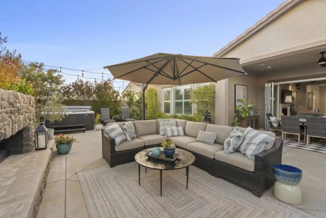 1232 Stockton Place, Escondido, CA 92026