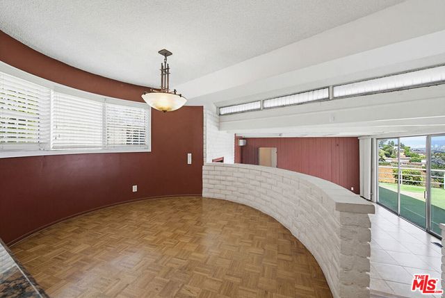 4107 Punta Alta Drive, Los Angeles, CA 90008