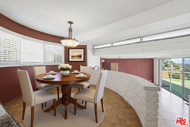 4107 Punta Alta Drive, Los Angeles, CA 90008