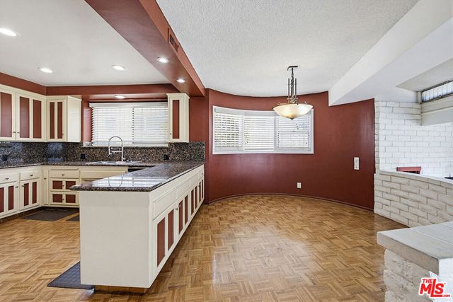 4107 Punta Alta Drive, Los Angeles, CA 90008