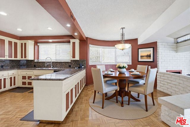 4107 Punta Alta Drive, Los Angeles, CA 90008