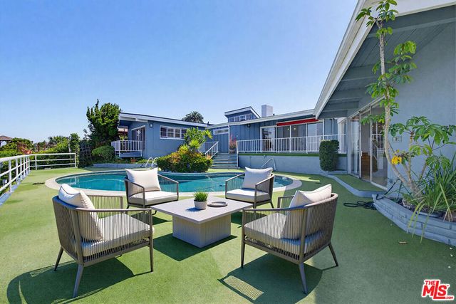 4107 Punta Alta Drive, Los Angeles, CA 90008