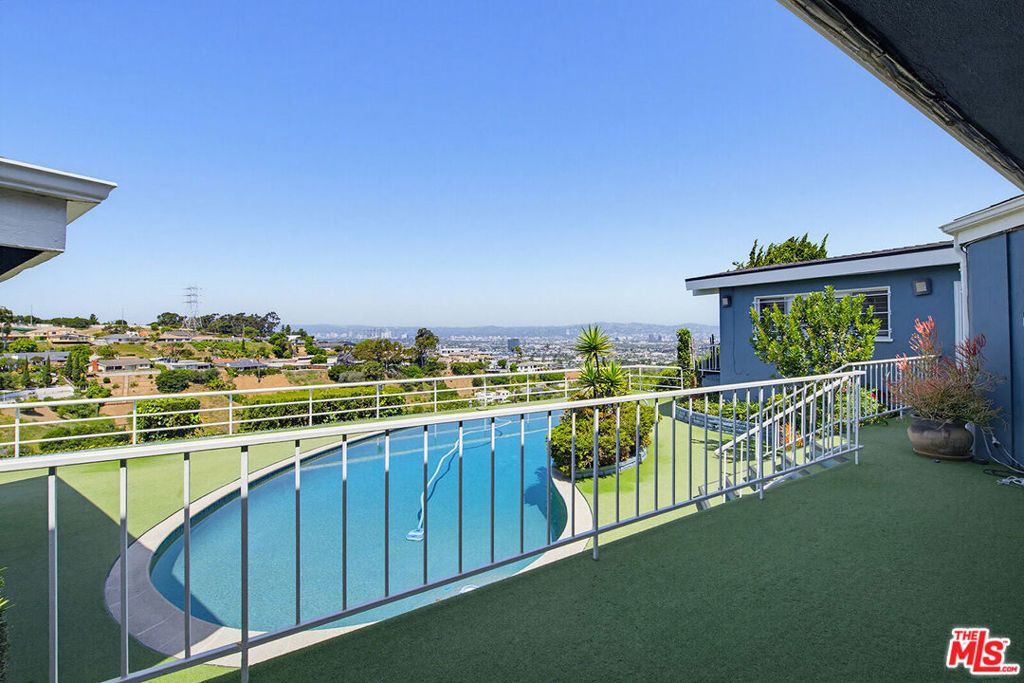 Image 33 of property listing at 4107 Punta Alta Drive, Los Angeles, CA 90008