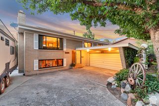 2365 E CAMPUS DR, Cottonwood Heights, UT 84121