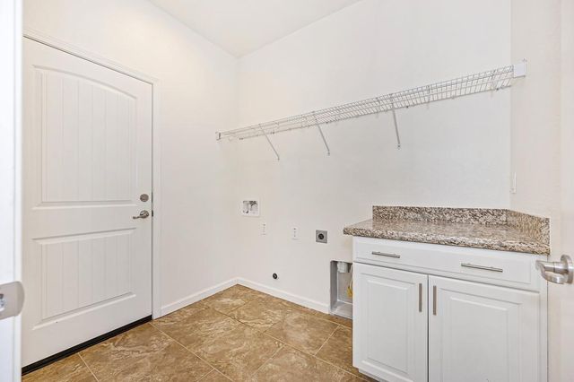 2457 Pleasant Grove Blvd, Roseville, CA 95747