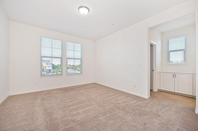 2457 Pleasant Grove Blvd, Roseville, CA 95747