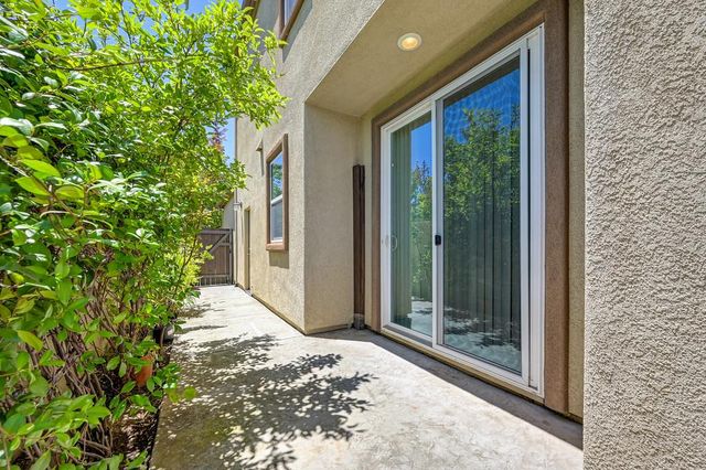 2457 Pleasant Grove Blvd, Roseville, CA 95747