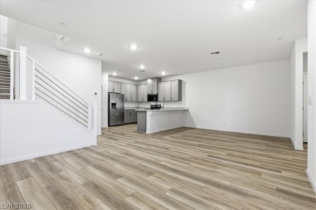 111 Cinder Cone Lane, Las Vegas, NV 89138