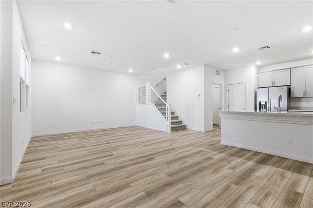 111 Cinder Cone Lane, Las Vegas, NV 89138