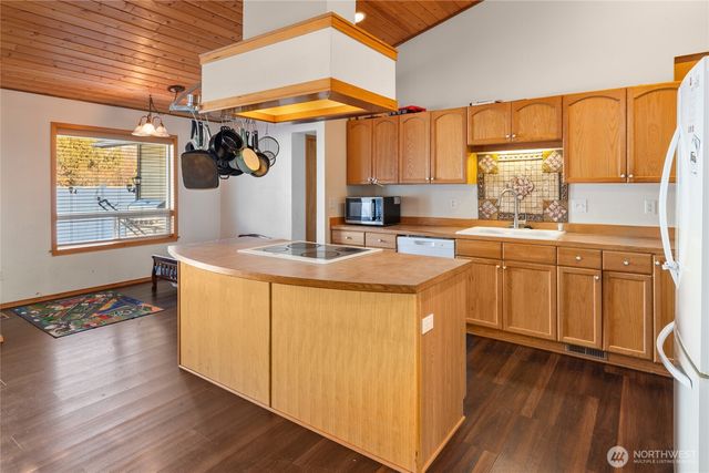 821 Sanders Road, Ellensburg, WA 98926