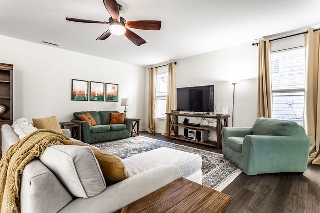 6203 Bliss Point E, Whitestown, IN 46075