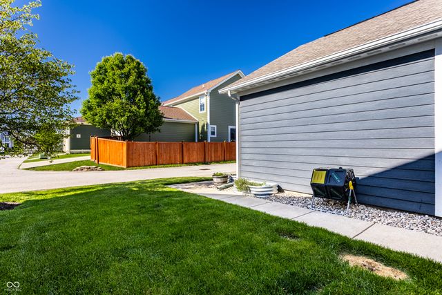 6203 Bliss Point E, Whitestown, IN 46075