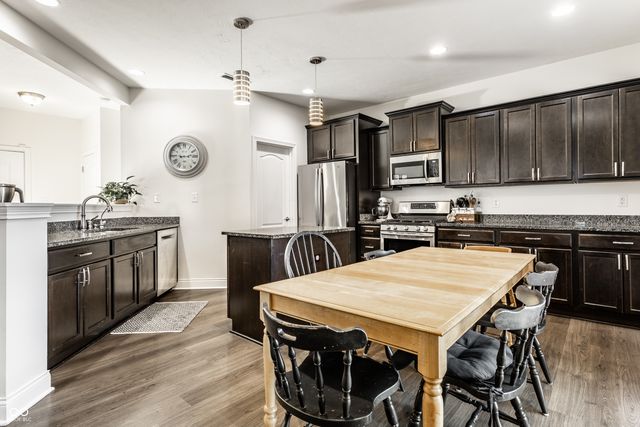 6203 Bliss Point E, Whitestown, IN 46075
