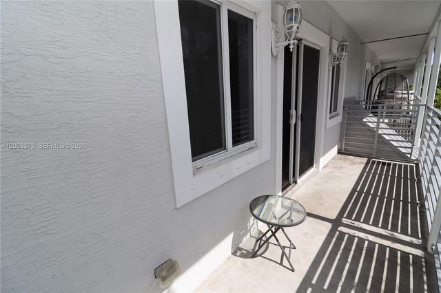 605 NE 28th St 1, Wilton Manors, FL 33334