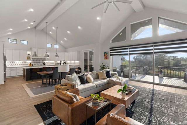 552 Falcon Cove, San Antonio, TX 78009