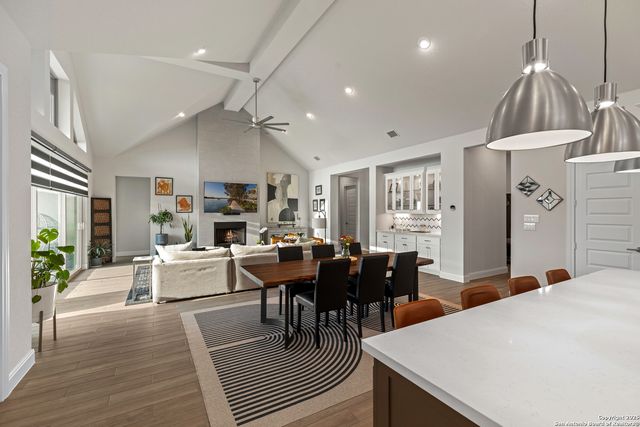 552 Falcon Cove, San Antonio, TX 78009