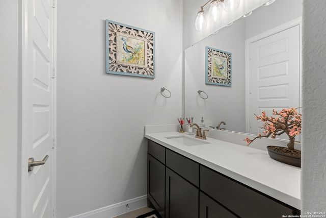 552 Falcon Cove, San Antonio, TX 78009