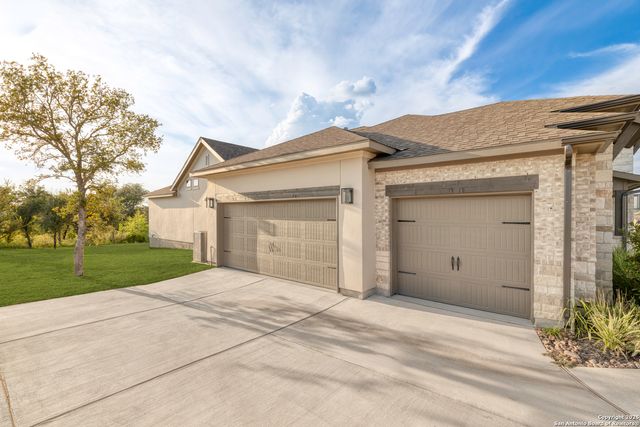 552 Falcon Cove, San Antonio, TX 78009