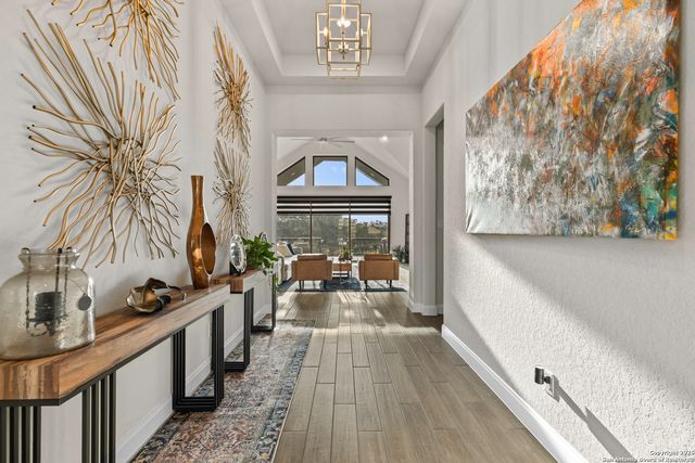 552 Falcon Cove, San Antonio, TX 78009