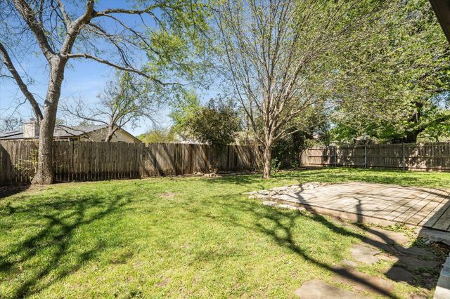 10422 Firethorn LN, Austin, TX 78750