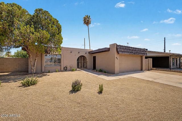 4431 W KALER Circle, Glendale, AZ 85301