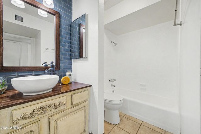 4431 W KALER Circle, Glendale, AZ 85301