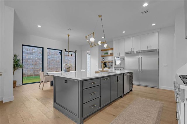 3917 Stone Bluff Way, Edmond, OK 73034