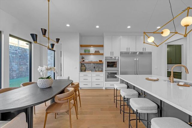 3917 Stone Bluff Way, Edmond, OK 73034