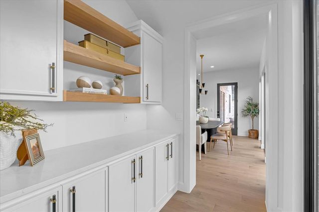 3917 Stone Bluff Way, Edmond, OK 73034