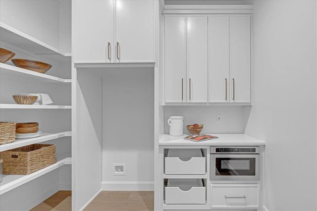 3917 Stone Bluff Way, Edmond, OK 73034