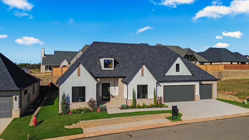 Image 44 of property listing at 3917 Stone Bluff Way, Edmond, OK 73034