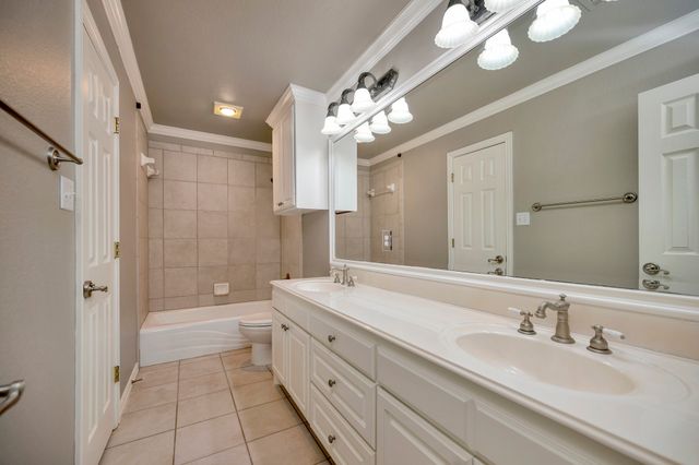 8324 Flat Rock Court, North Richland Hills, TX 76182