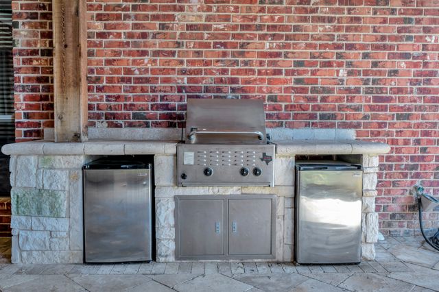 8324 Flat Rock Court, North Richland Hills, TX 76182