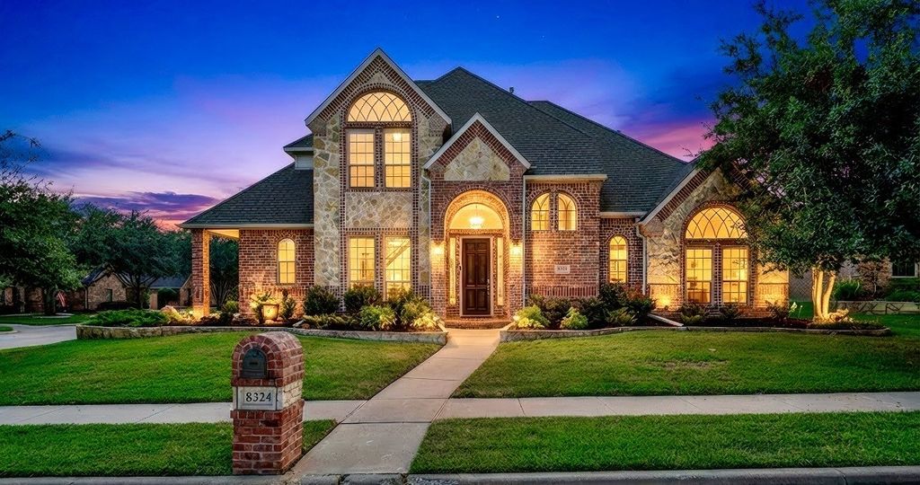 8324 Flat Rock Court, North Richland Hills, TX 76182