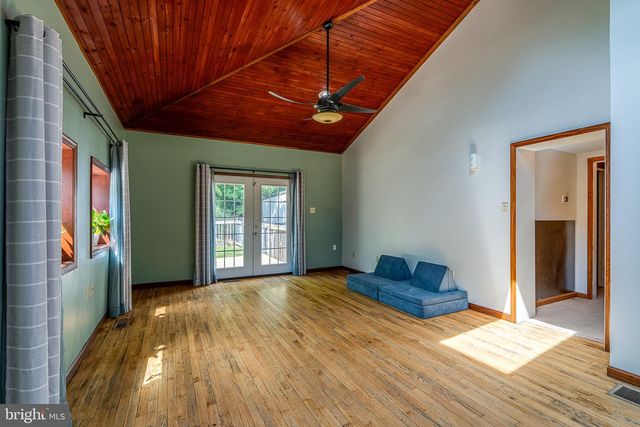 31 W WILD CHERRY RD, Schuylkill Haven, PA 17972