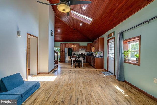 31 W WILD CHERRY RD, Schuylkill Haven, PA 17972